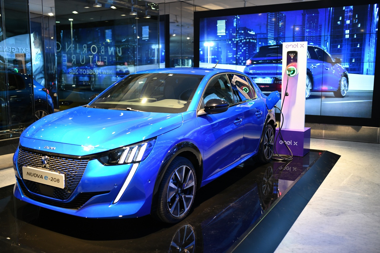 Enel X ricarica i veicoli elettrici del Groupe PSA 