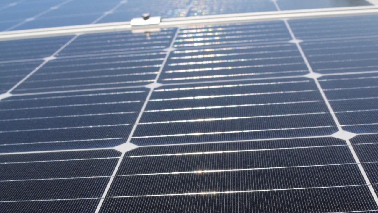 Pannelli solari europei combinano alta efficienza e convenienza
