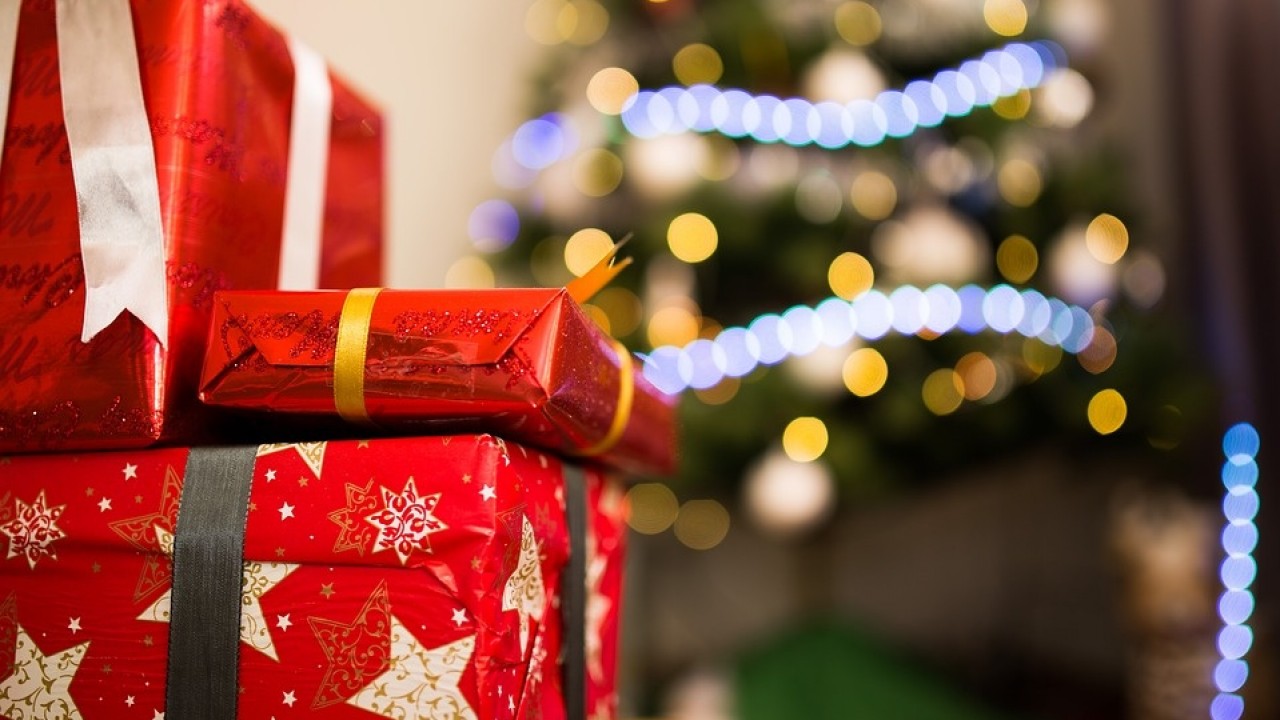 Natale: italiani compreranno on-line 672 milioni di regali, sempre più importanti gli imballaggi