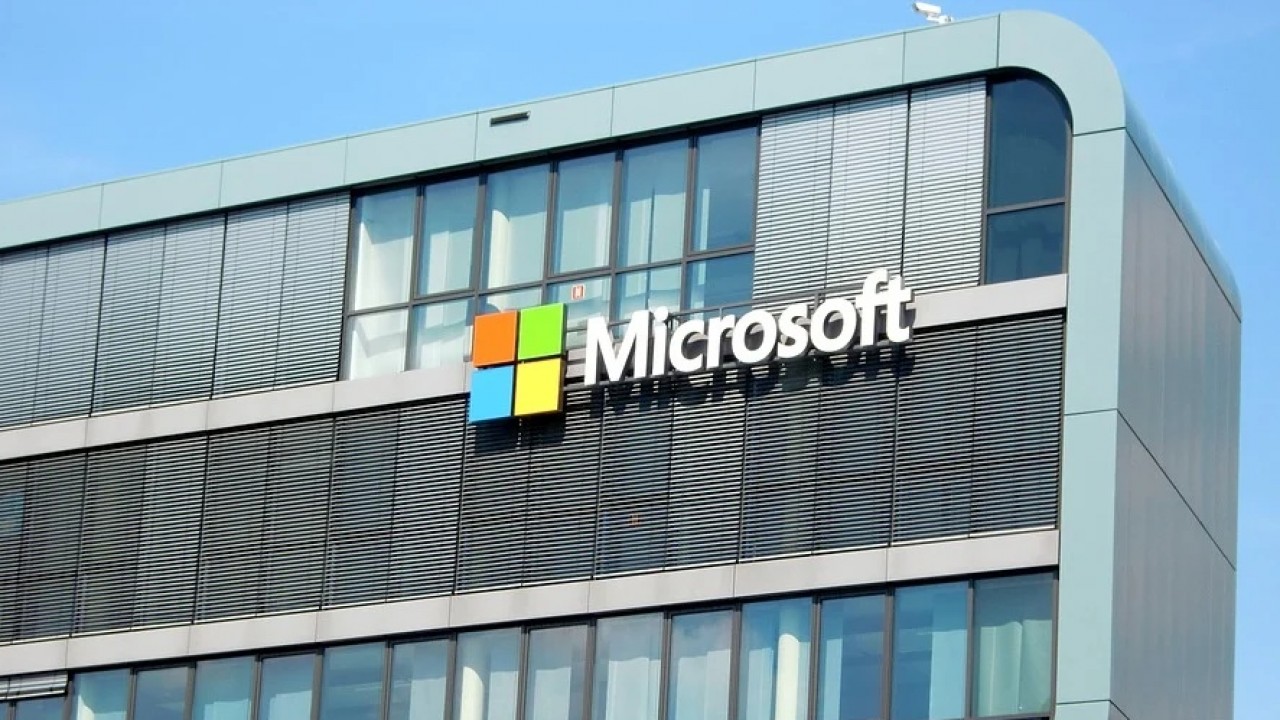 Microsoft rafforza il suo impegno nella riduzione dell'impatto ambientale