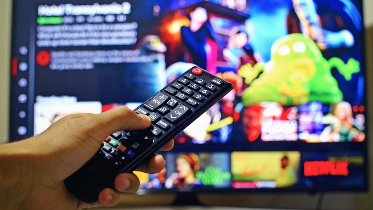Netflix: obiettivo zero emissioni nette di gas serra entro fine 2022