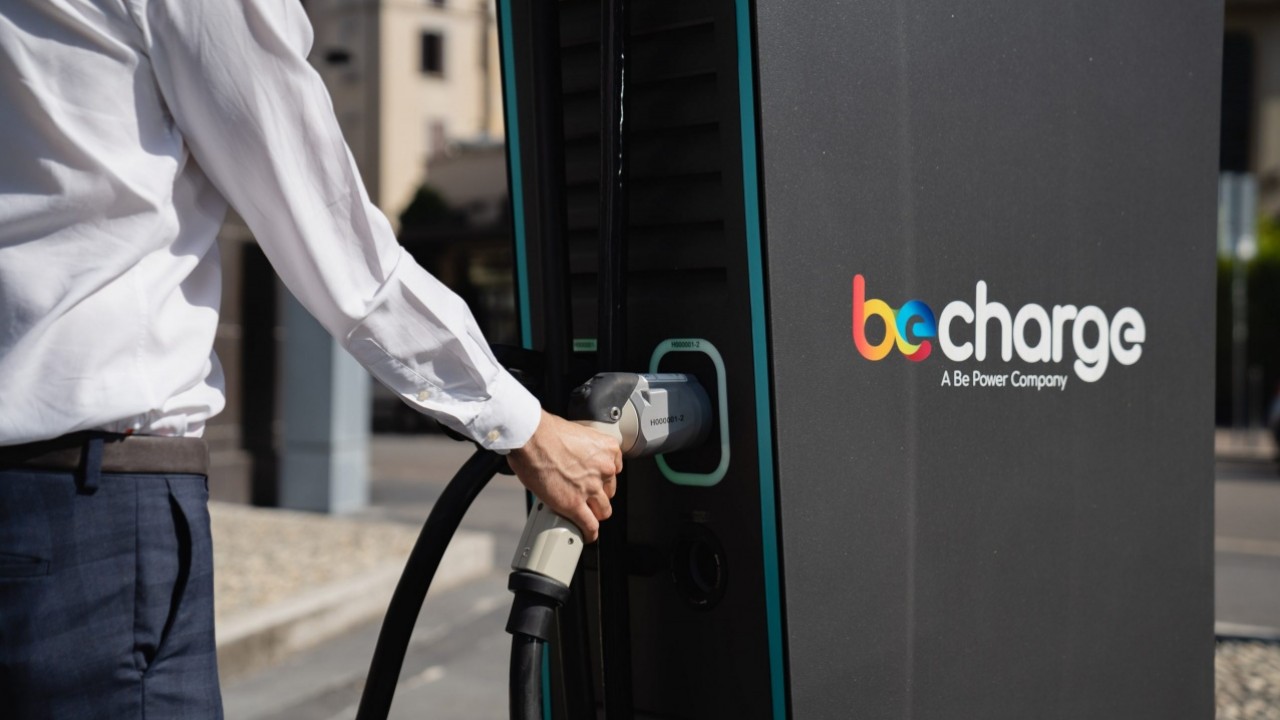 Eni acquisisce Be Power per ampliare l’offerta di servizi di ricarica elettrica