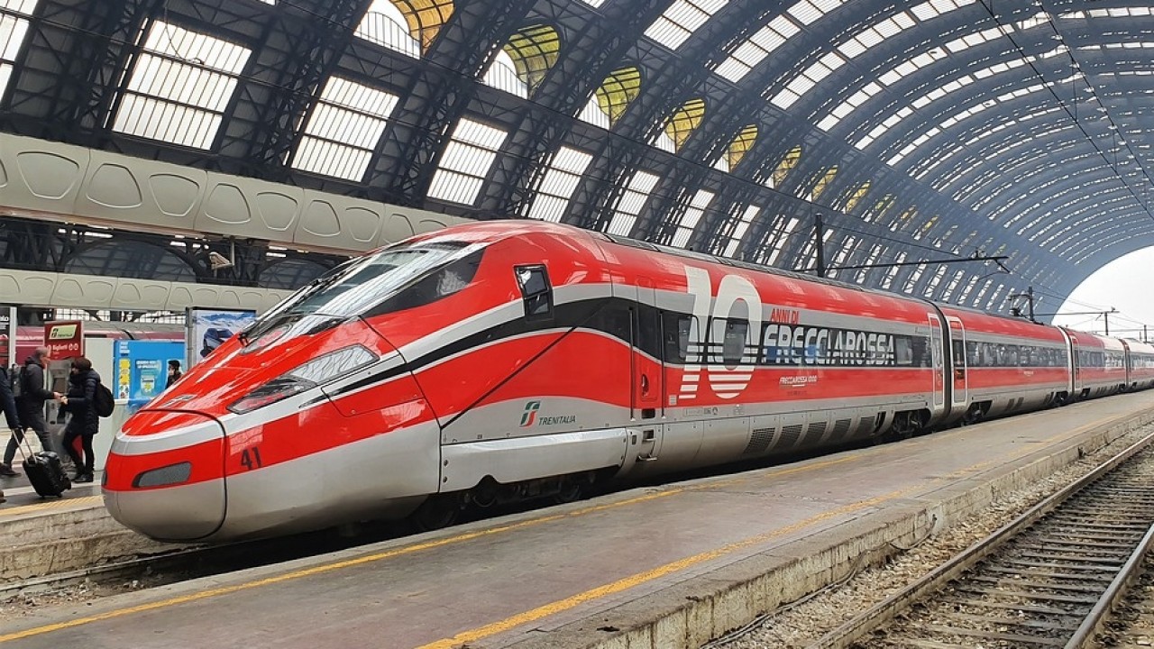 La BEI finanzia FS Italiane per l’acquisto di nuovi treni ad alta velocità in Italia e Spagna 