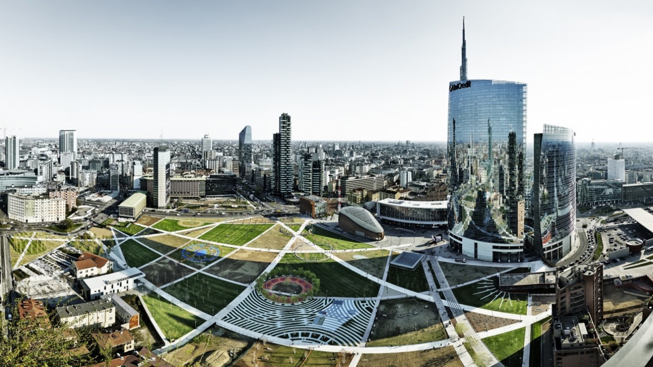 E.ON e COIMA: a Milano una nuova rete di ricarica per veicoli elettrici nel cuore della città