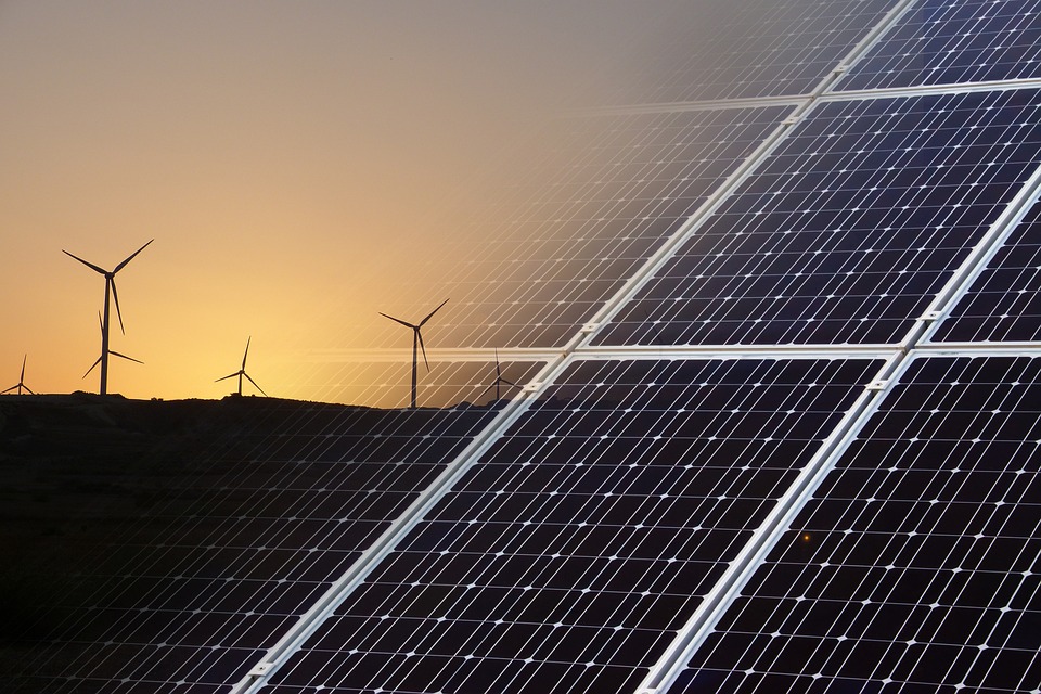 Analisi EY: l'Italia più attrattiva per investimenti in energie rinnovabili