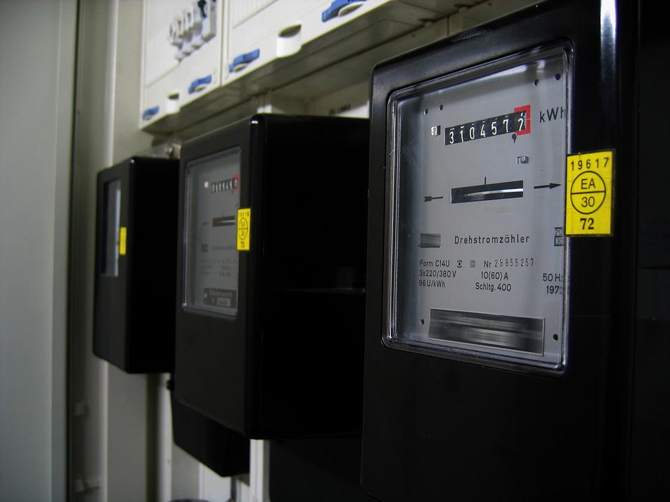 Elettricità: -55,3% per la bolletta in tutela, per il forte calo delle quotazioni all’ingrosso