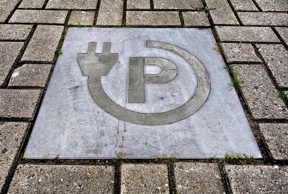 Be Charge: dalla Commissione Europea e CDP oltre 100 milioni per costruzione rete di ricarica elettrica ad alta velocità