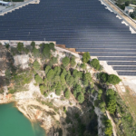 Un impianto fotovoltaico e un parco per far rinascere un’area industriale dismessa