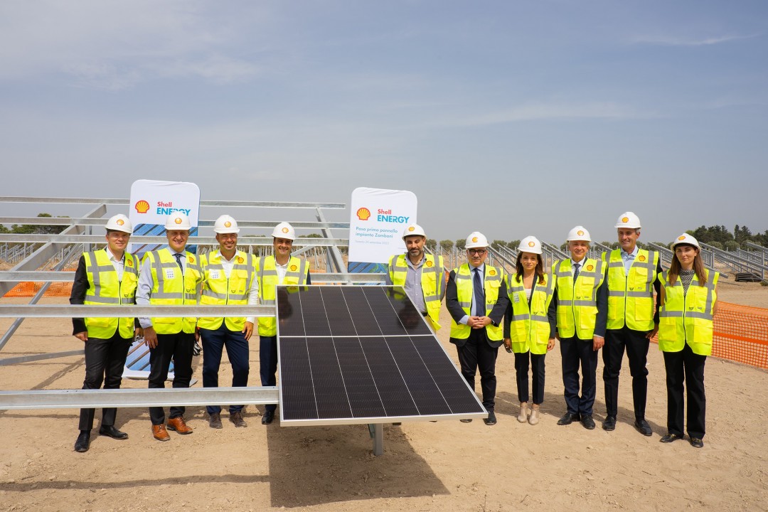 Shell inizia la costruzione del suo primo impianto fotovoltaico in Italia