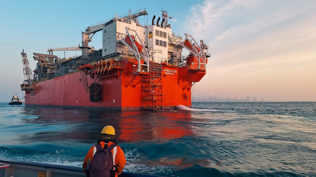 Eni avvia l'introduzione di gas nella Tango FLNG nelle acque congolesi