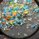 TÜV SÜD: Soluzioni per mitigare l'impatto delle microplastiche sull'ambiente