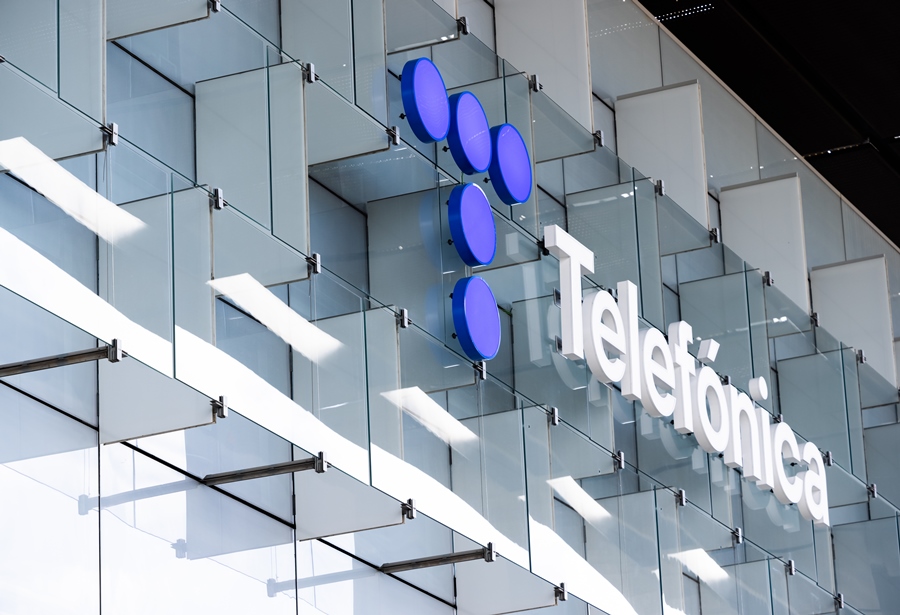Telefónica, accordo con Vertiv per ridurre il consumo energetico nelle sedi in Spagna