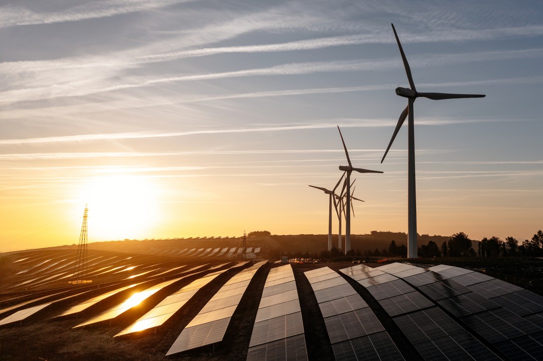EDPR inaugura un nuovo progetto ibrido che combina energia solare ed eolica in Portogallo