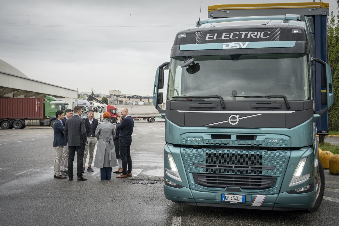 DSV e Volvo Trucks Italia testano il trasporto a zero emissioni