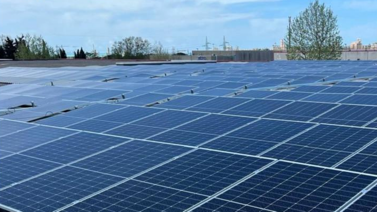 Energred per il nuovo impianto fotovoltaico di Lavanderia Arizona a Rosignano Marittimo
