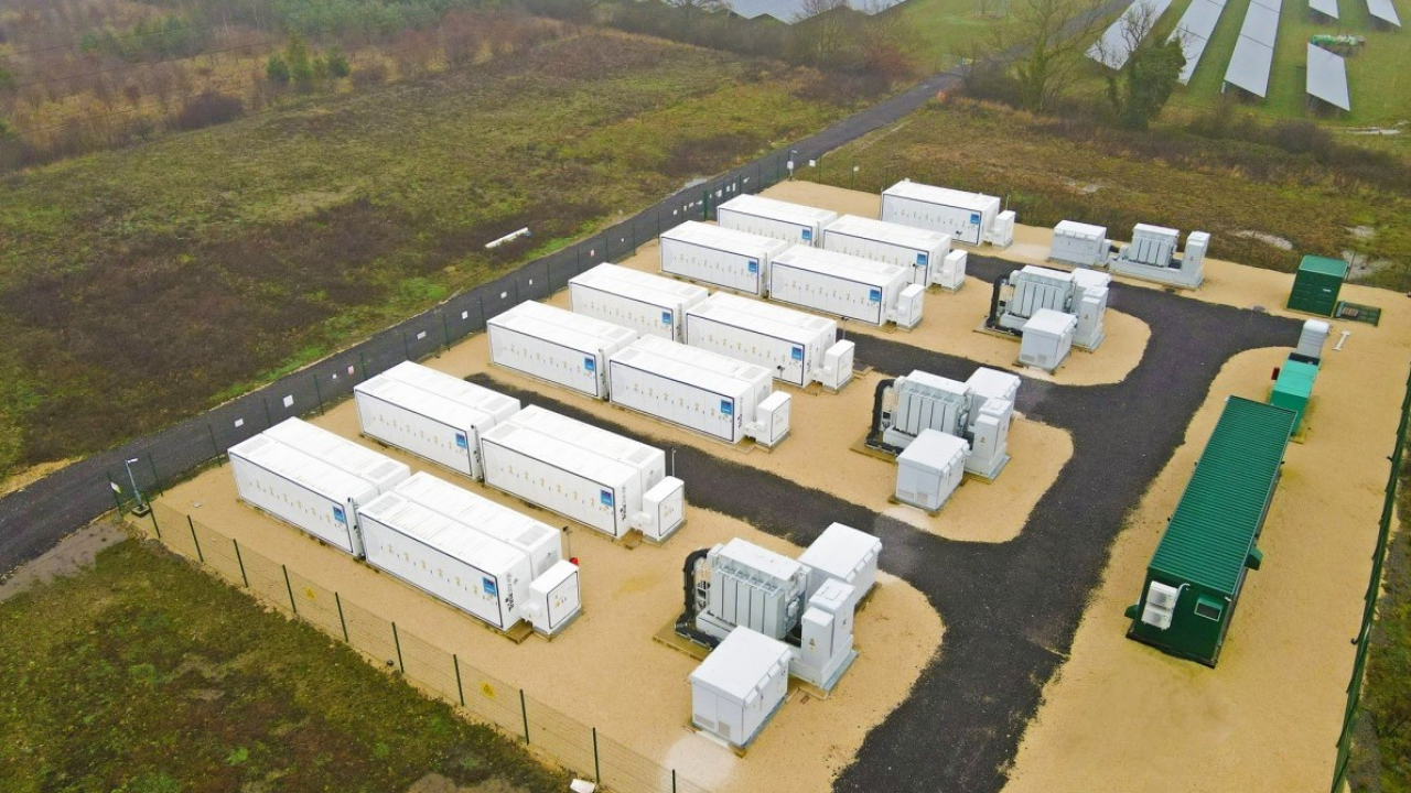 Trina Storage alimenta Tiln Farm, uno dei più grandi progetti solari del Regno Unito