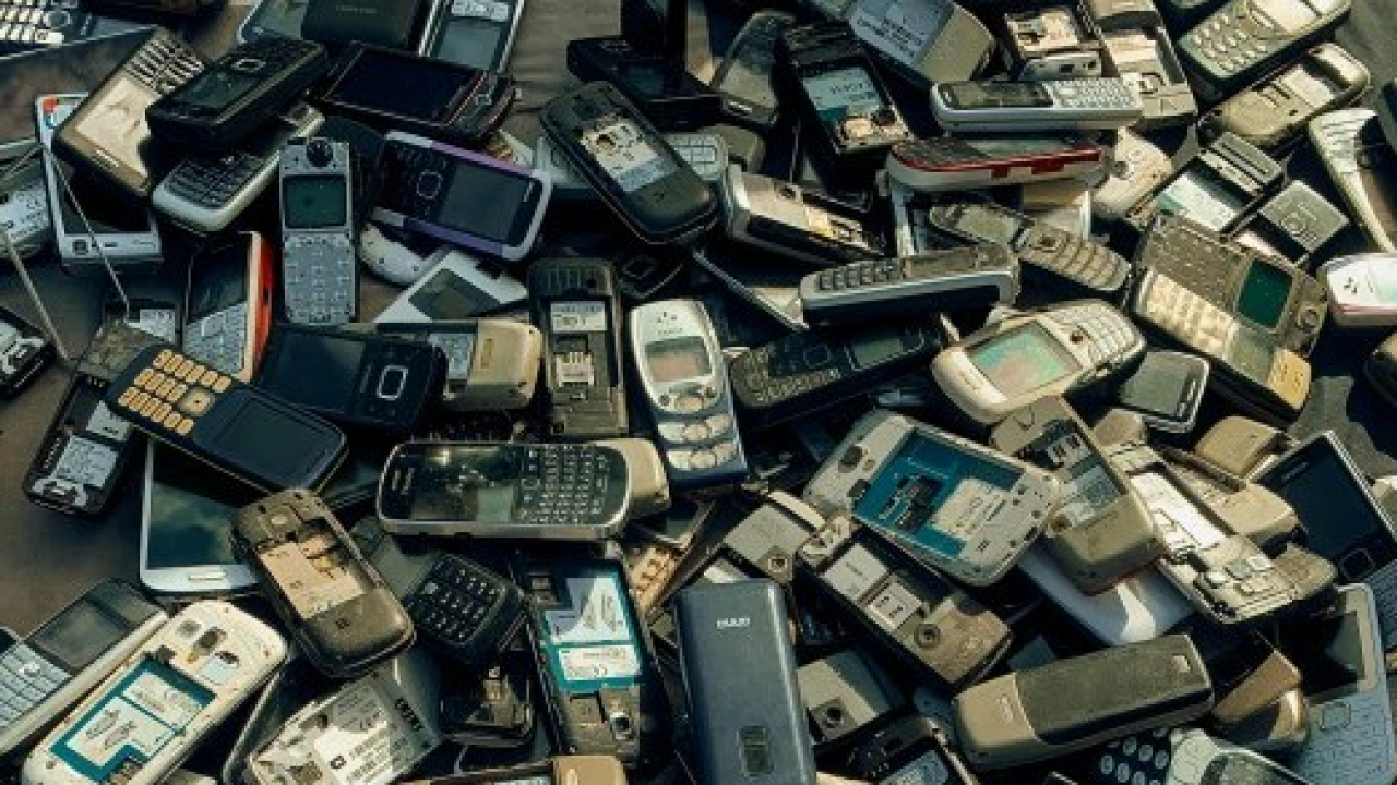Raccolta rifiuti elettronici, nel 2024 Lombardia si conferma prima regione italiana