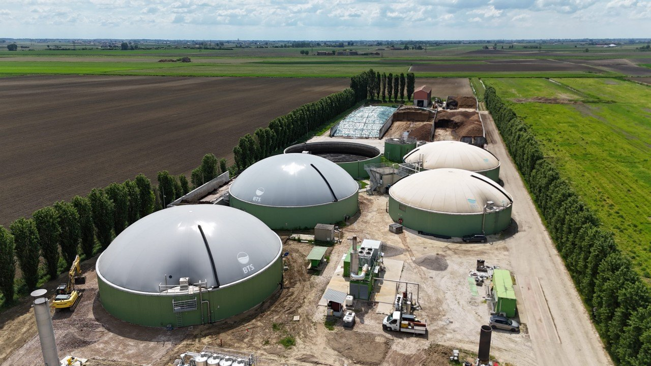 BTS DevCo ed Eiffel Gaz Vert, finanziamento da 208 milioni di euro per 10 impianti di biometano in Italia
