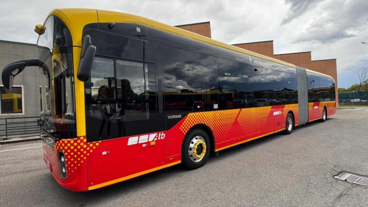 Bergamo: 11 nuovi autobus elettrici entrano nella flotta ATB 