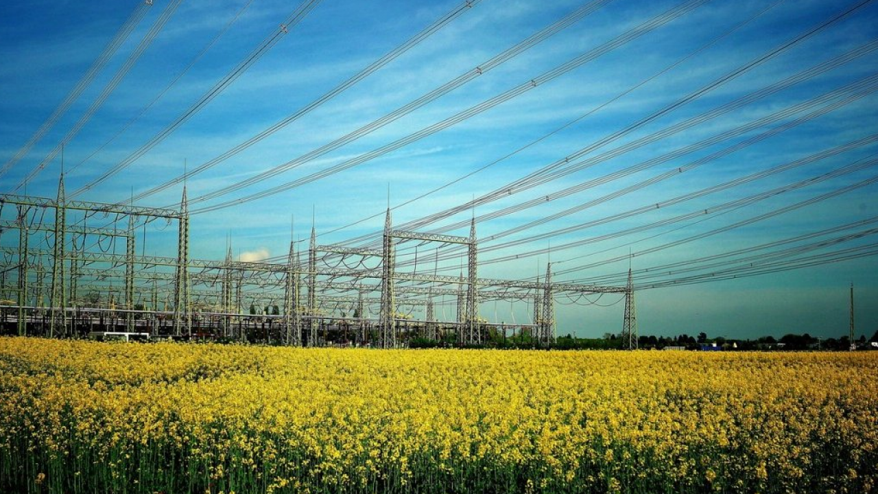 Energia, ENEA: emissioni in crescita ma consumi fermi nel I semestre, prezzi tra i più alti d’Europa