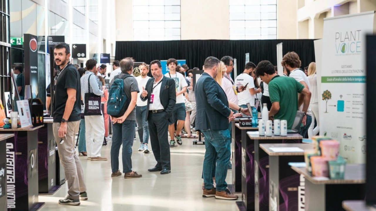 Dalla data science alle soluzioni green, 67 startup da tutto il mondo per Bolzano Slush'D