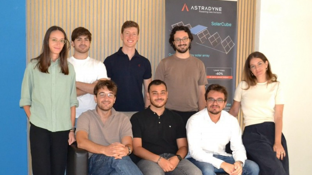 Astradyne chiude un seed round da 2 milioni: energia solare ultra-leggera per la new space economy