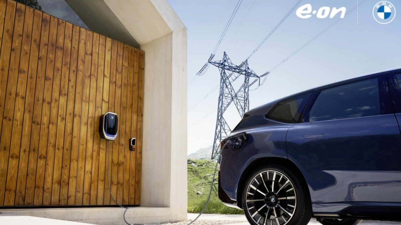 BMW ed E.ON: in Germania una soluzione che consente alle auto elettriche di partecipare al mercato dell'energia