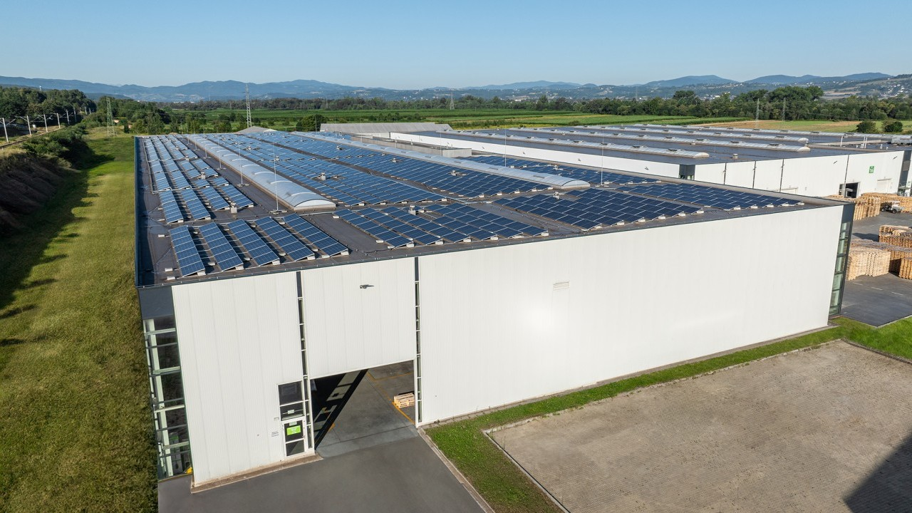 FAKRO: una produzione sempre più sostenibile, grazie al nuovo impianto fotovoltaico