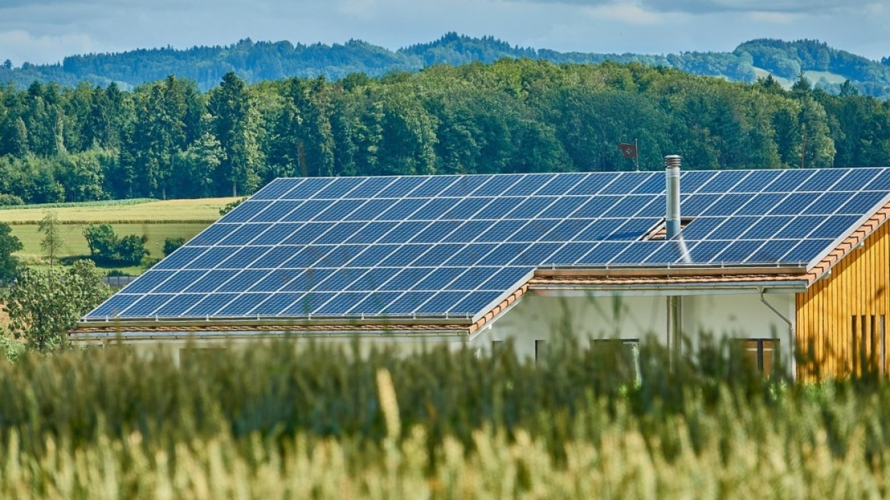 Autoproduzione energetica, l'84% degli italiani vuole essere più indipendente