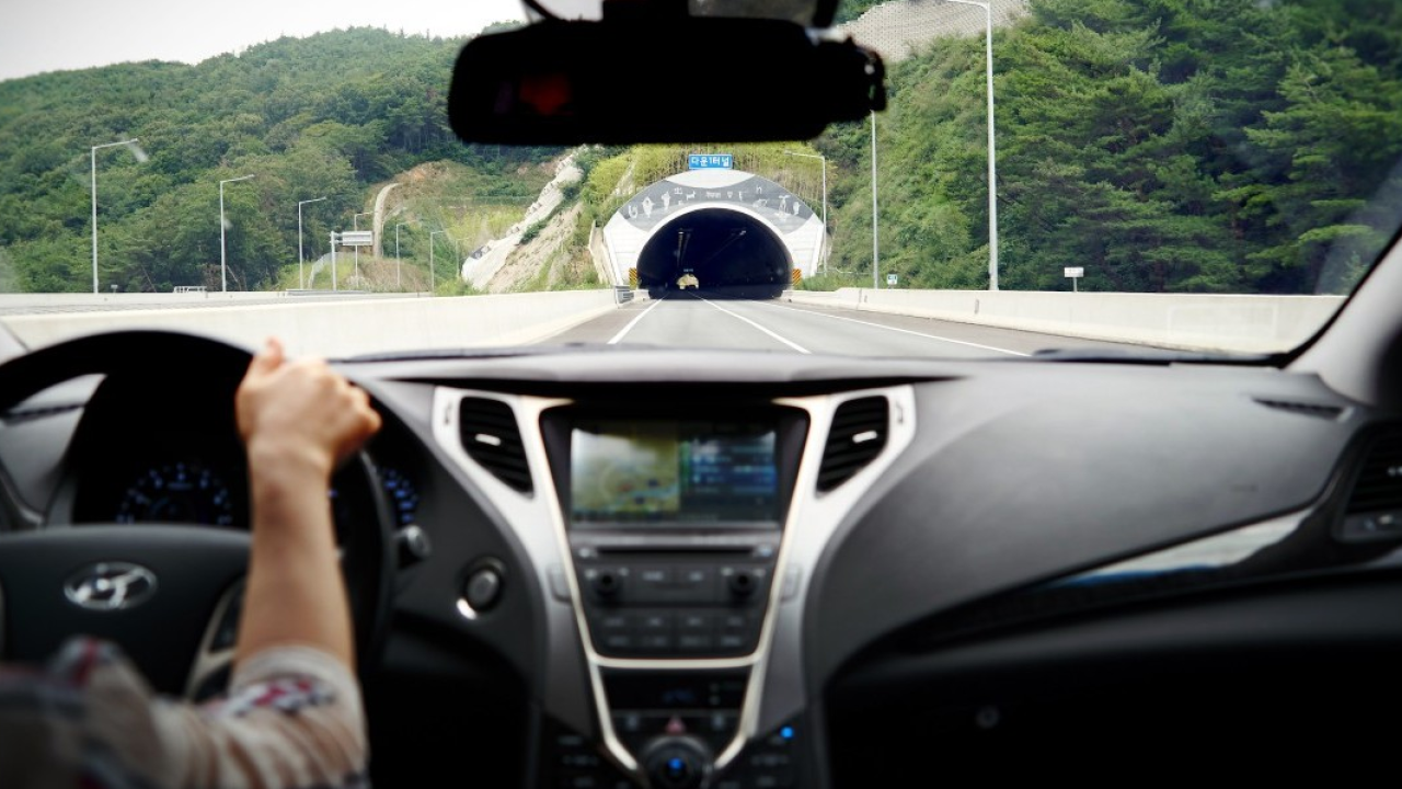 Pendolari in Italia: l'auto domina nonostante tempi e distanze da record europeo