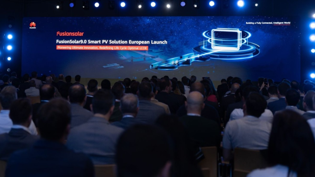 Huawei rivoluziona il fotovoltaico europeo con il lancio di FusionSolar 9.0