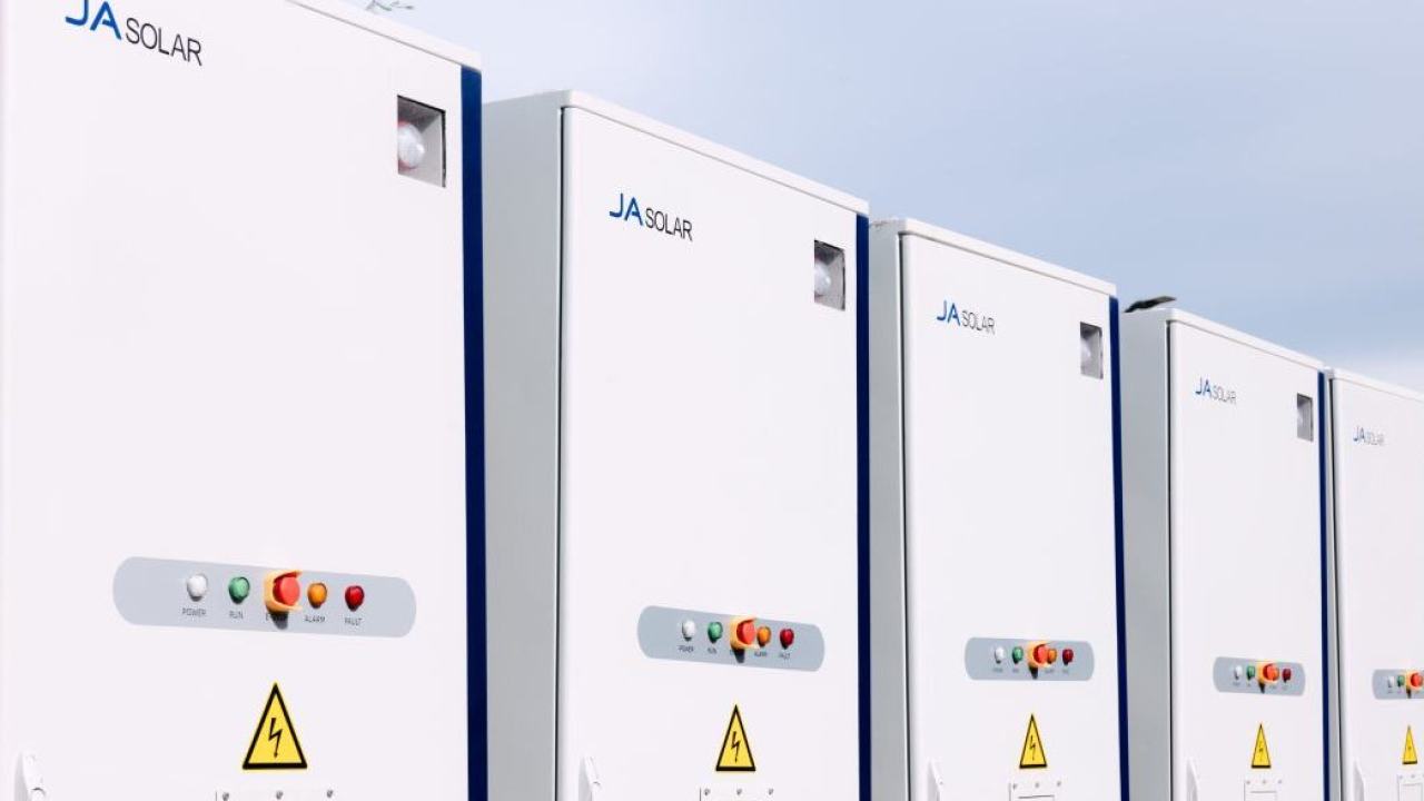 JA Solar punta sull’integrazione energetica a Intersolar Europe 2026
