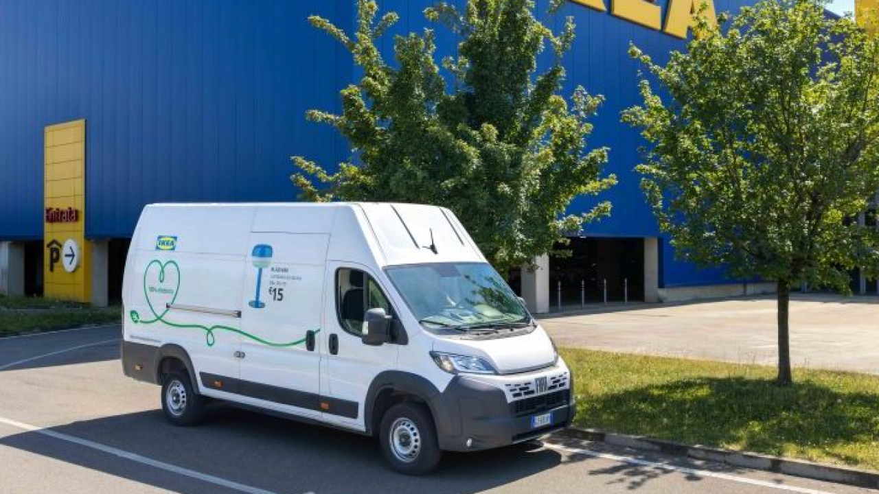 IKEA Italia accelera sull’elettrico: l'80% delle consegne a domicilio è a zero emissioni